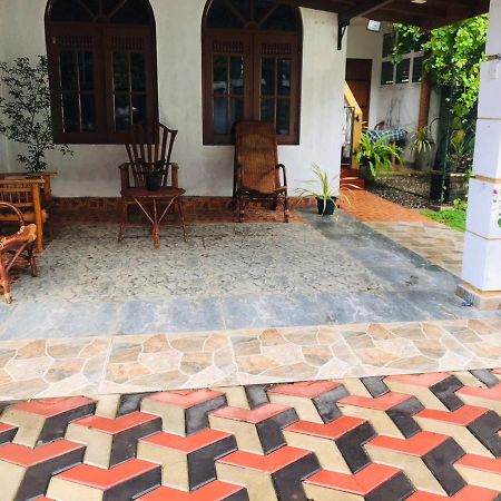 Surewo Sun Shine Apartment Bentota Exterior photo